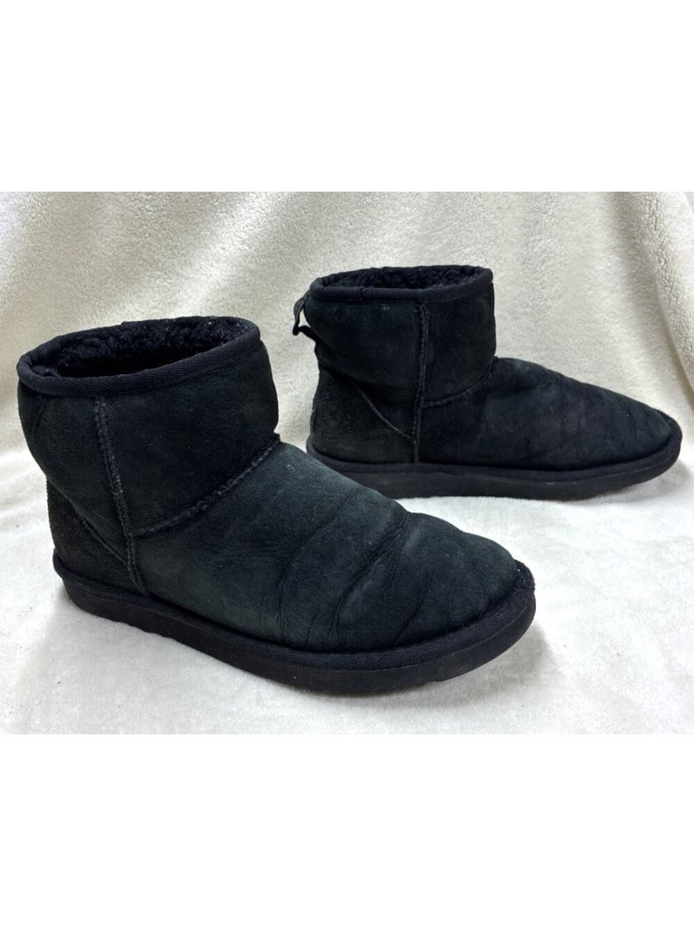 UGG Classic Mini II Sheepskin Ankle Boot Women Sz 8 #h